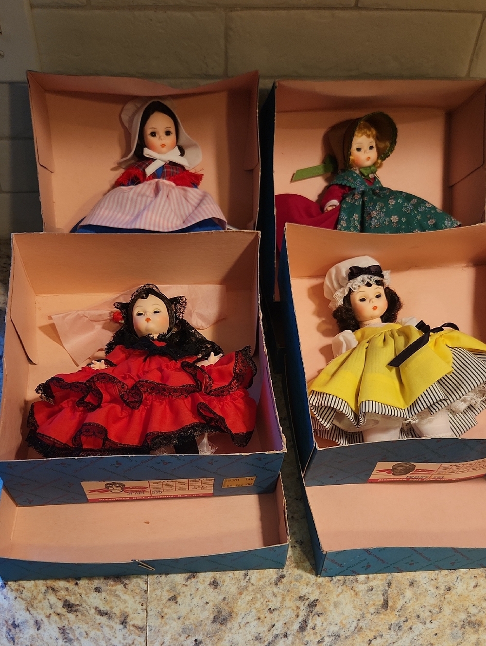 Vintage Madame Alexander Dolls Lot Of 4 Belguim France Spain Denmark IOB